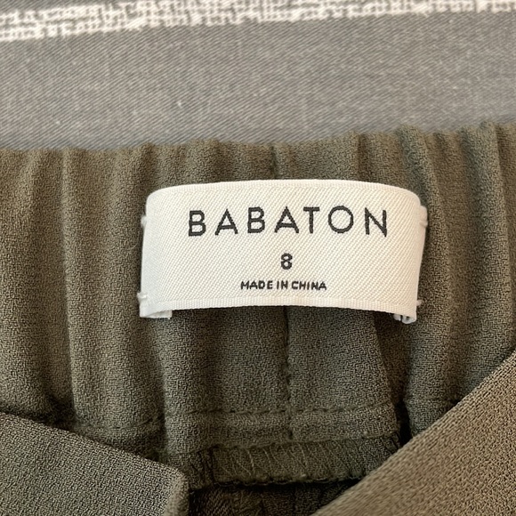 Aritzia Babaton Cropped Cohen pant- size 8. Worn a few times. Army green - Picture 4 of 9